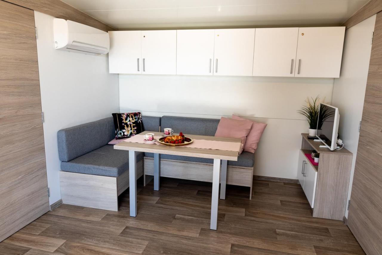 Mobile Home Whit Sea View Lavojesa Drage Exteriör bild