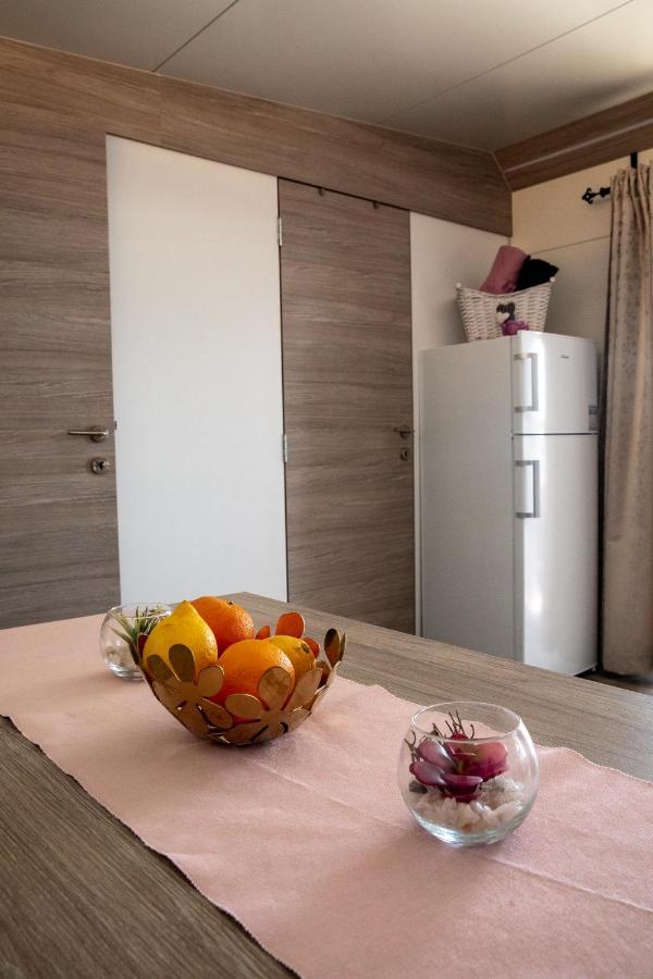 Mobile Home Whit Sea View Lavojesa Drage Exteriör bild