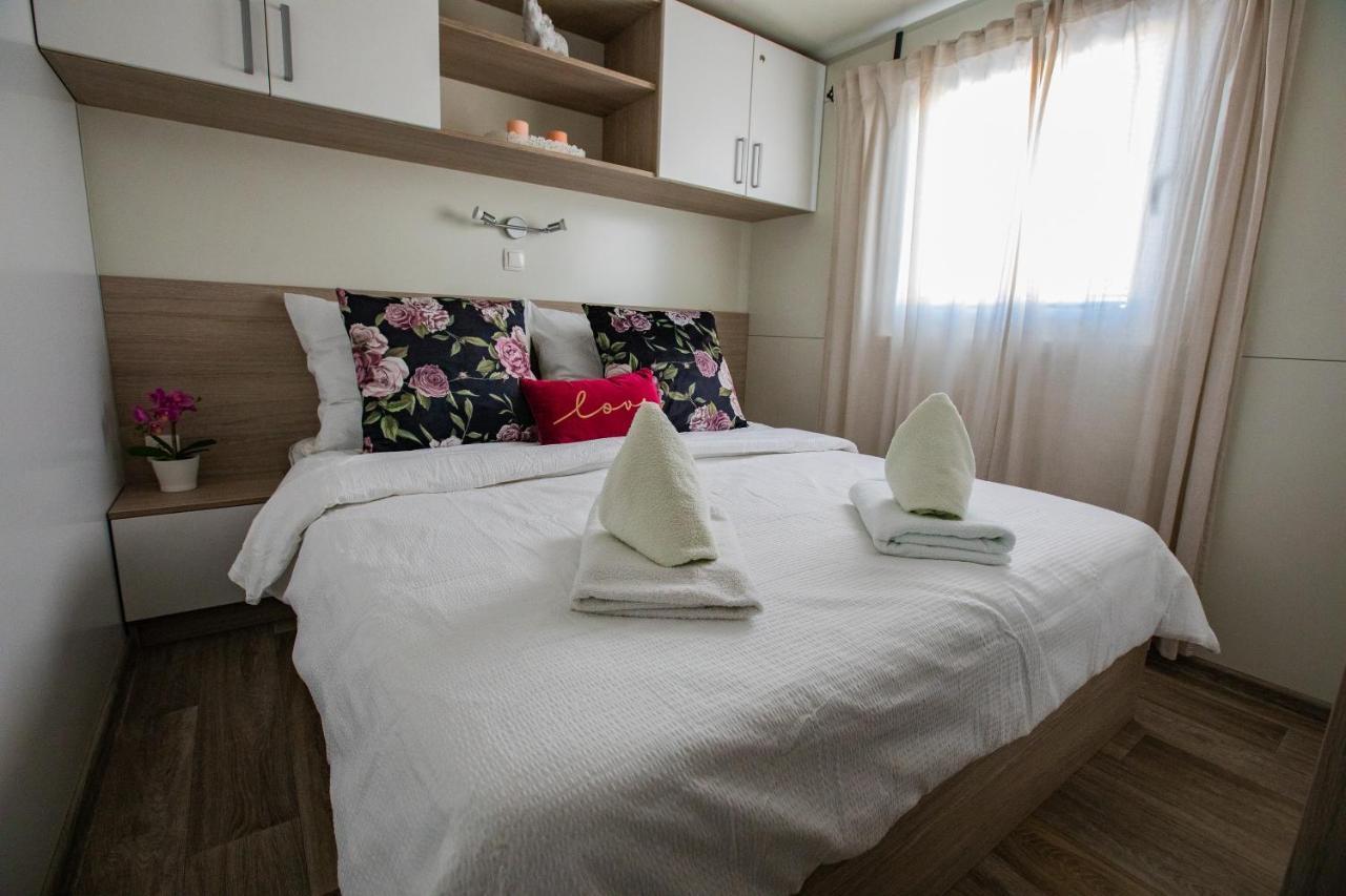 Mobile Home Whit Sea View Lavojesa Drage Exteriör bild